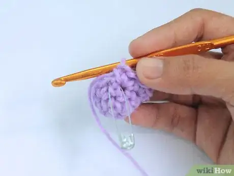 Imagen titulada Crochet a Baby Hat Step 4