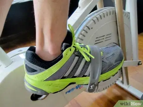 Imagen titulada Use an Exercise Bike Step 5