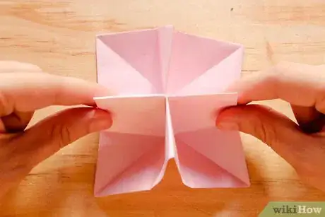 Imagen titulada Fold a Divider for an Origami Box Step 17