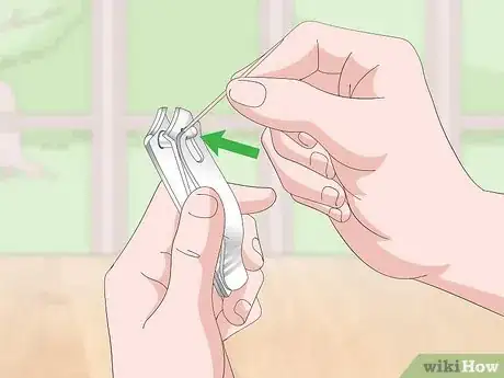 Imagen titulada Disinfect Nail Clippers Step 9