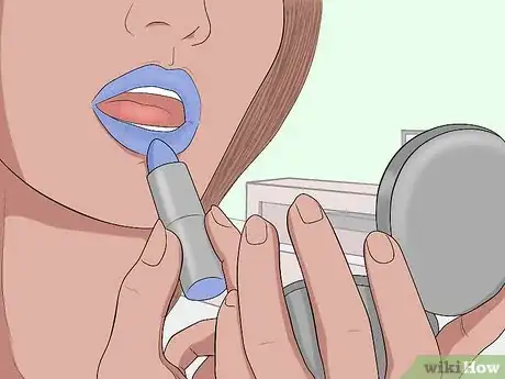 Imagen titulada Wear Blue Lipstick Step 7