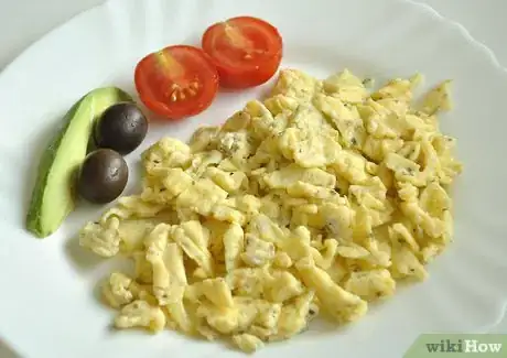 Imagen titulada Make Scrambled Eggs Without Milk Step 9