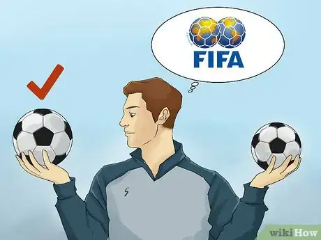 Imagen titulada Knuckle a Soccer Ball Step 1