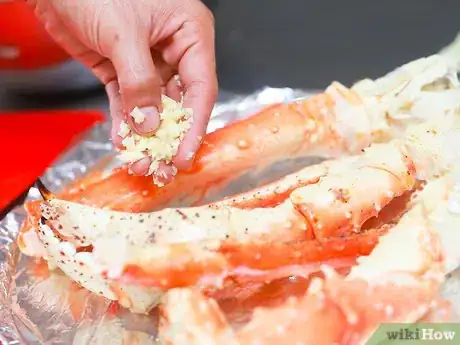 Imagen titulada Cook King Crab Legs Step 14