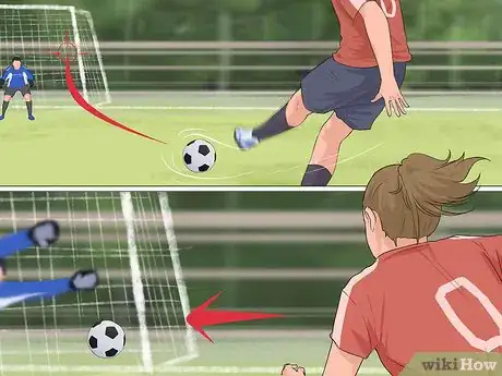 Imagen titulada Play Forward in Soccer Step 11