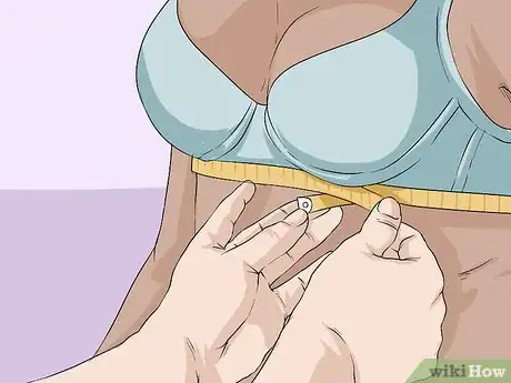 Imagen titulada Make Large Breasts Look Smaller Step 1