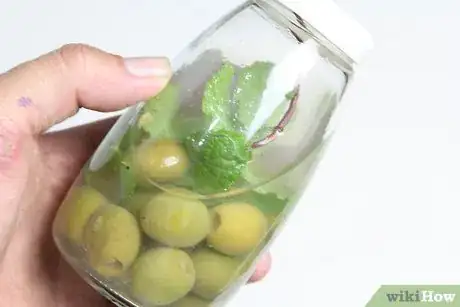 Imagen titulada Make Olive Juice Step 10