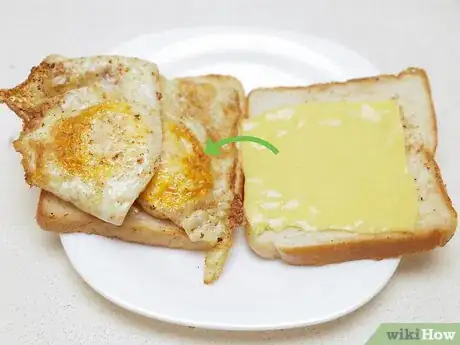 Imagen titulada Make an Egg Sandwich Step 7