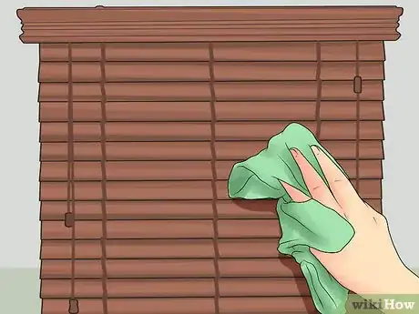 Imagen titulada Clean Wood Blinds Step 9