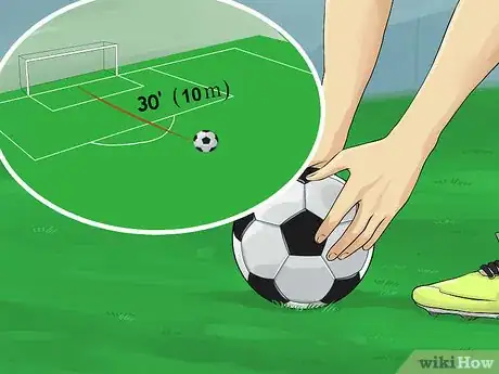 Imagen titulada Knuckle a Soccer Ball Step 2