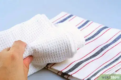 Imagen titulada Remove Insect Stains from Fabric Step 15