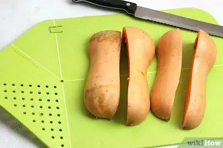 Imagen titulada Cook Butternut Squash in the Oven Step 2