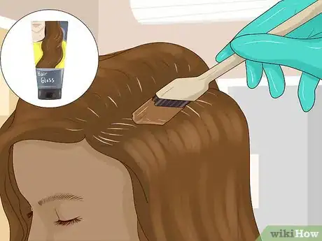 Imagen titulada Cover Grey Roots on Highlighted Hair Step 9