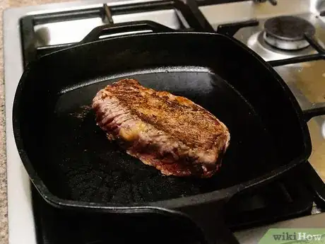Imagen titulada Cook Chuck Steak Step 12