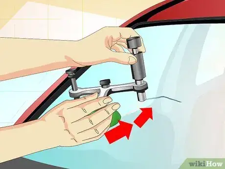 Imagen titulada Repair a Windshield Step 15