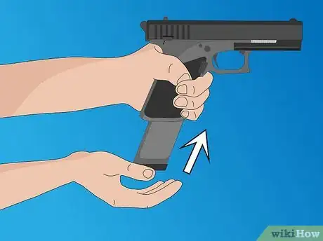 Imagen titulada Reload a Pistol and Clear Malfunctions Step 6