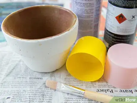 Imagen titulada Paint New Terracotta Pots Step 11