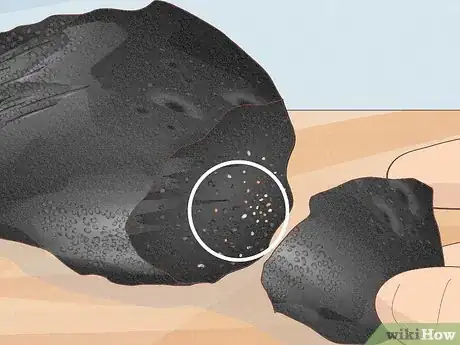 Imagen titulada Tell if the Rock You Found Might Be a Meteorite Step 11