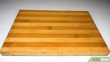 Imagen titulada Clean a Bamboo Cutting Board Step 14