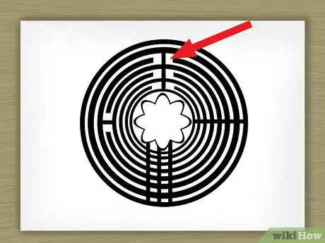 Imagen titulada Draw a Labyrinth Step 10