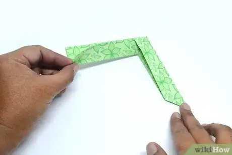 Imagen titulada Make a Paper Boomerang Step 22