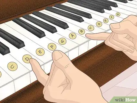 Imagen titulada Play Chopsticks on a Keyboard or Piano Step 12