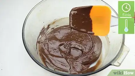 Imagen titulada Melt Chocolate in the Microwave Step 8