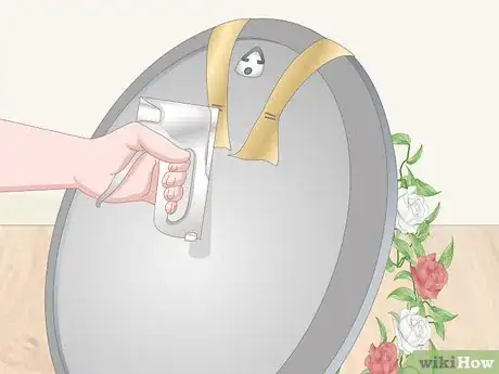 Imagen titulada Hang a Wreath on a Mirror Step 14