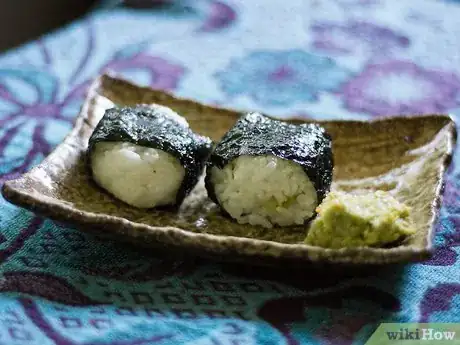 Imagen titulada Make Onigiri Filling Step 8