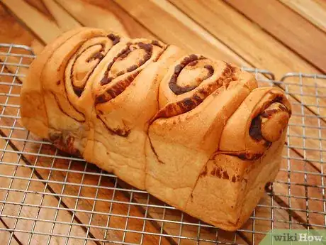 Imagen titulada Cool Bread Step 4