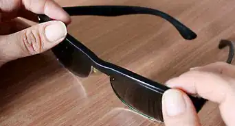 quitar los lentes de tus gafas de sol