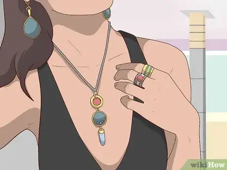 Imagen titulada Accessorize With Jewelry Step 7.jpeg