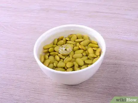 Imagen titulada Cook Baby Lima Beans Step 2