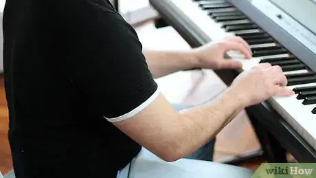 Imagen titulada Place Your Fingers Properly on Piano Keys Step 5