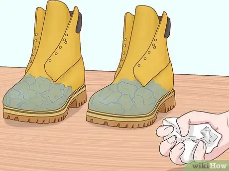 Imagen titulada Clean Timberland Boots Step 14