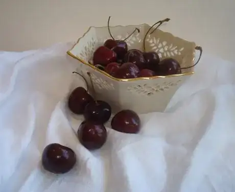 Imagen titulada Cherries cutwork bowl