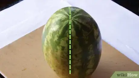 Imagen titulada Cut a Watermelon Step 10