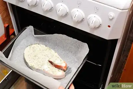 Imagen titulada Cook Salmon in the Oven Step 6