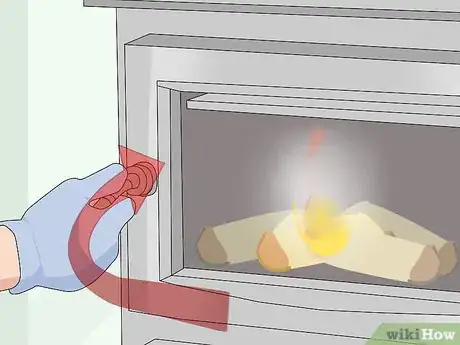 Imagen titulada Use a Wood Stove Step 7