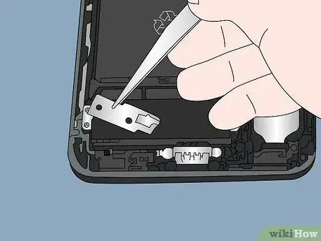 Imagen titulada Replace an iPhone Battery Step 21