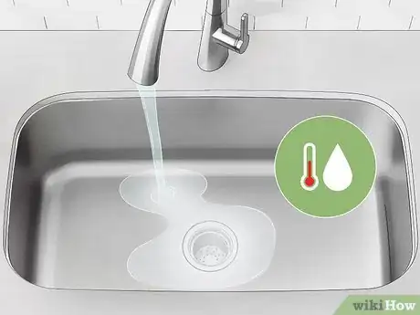 Imagen titulada Clean a Smelly Drain Step 9