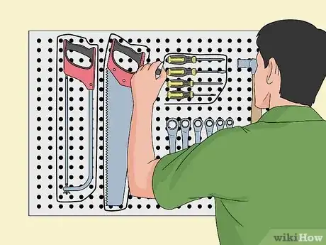 Imagen titulada Hang Tools on a Pegboard Step 22