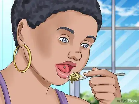 Imagen titulada Eat with a Tongue Piercing Step 6