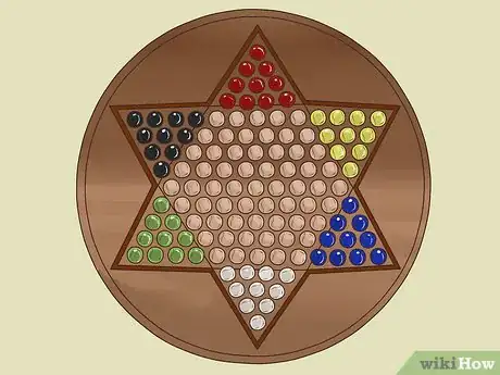 Imagen titulada Play Chinese Checkers Step 1