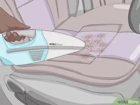 Imagen titulada Remove Odors from Your Car Step 4