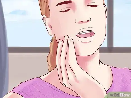 Imagen titulada Tell if You Have Mouth Cancer Step 3