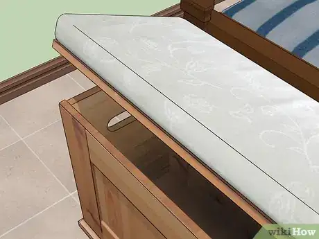 Imagen titulada Fit Two Twin Beds in a Small Room Step 10