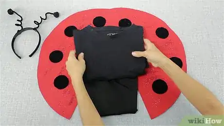 Imagen titulada Make a Ladybug Costume Step 12