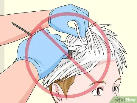 Imagen titulada Get Silky Hair if You Are a Guy Step 15