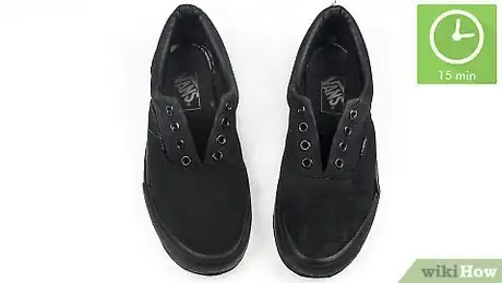 Imagen titulada Clean Black Vans Step 15